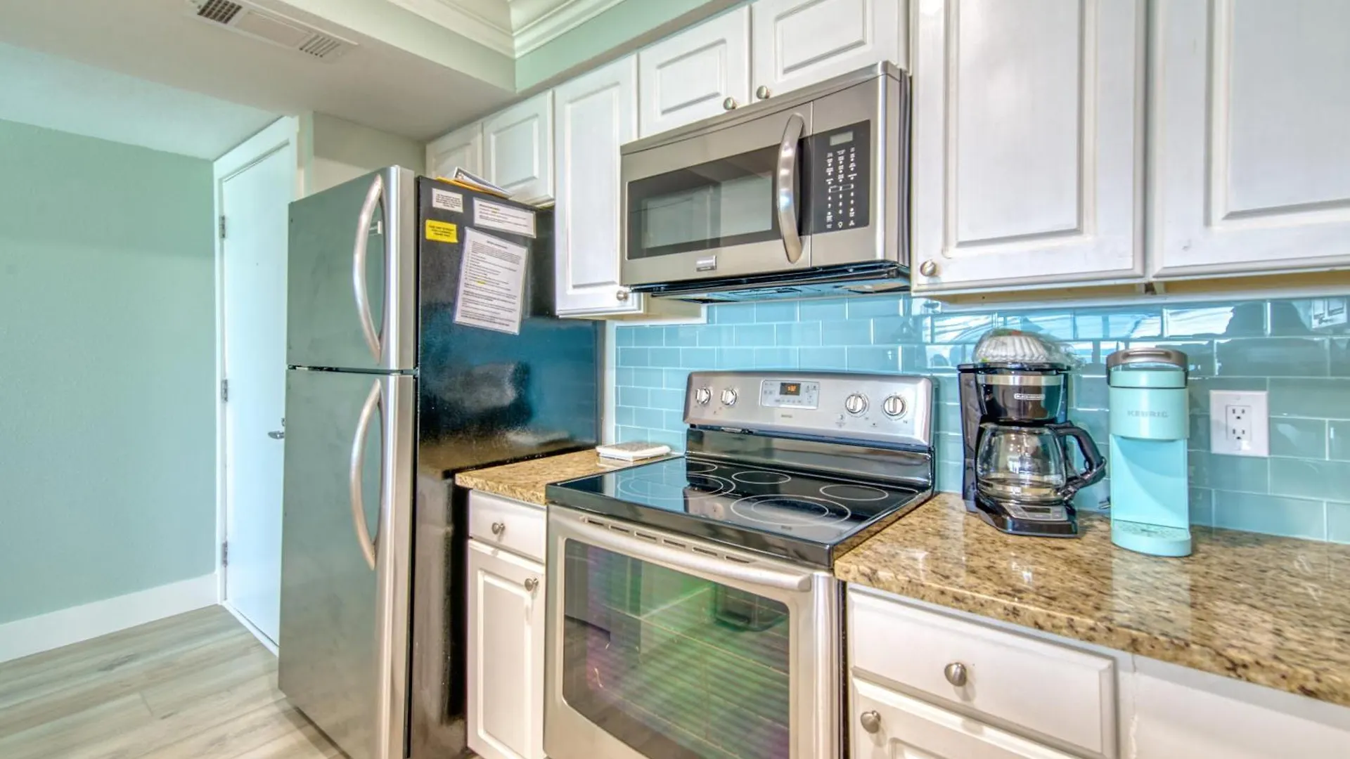 Apartment Beach House Condominiums C603 - Beachfront With Pool, Wifi, & Beach Service Destin