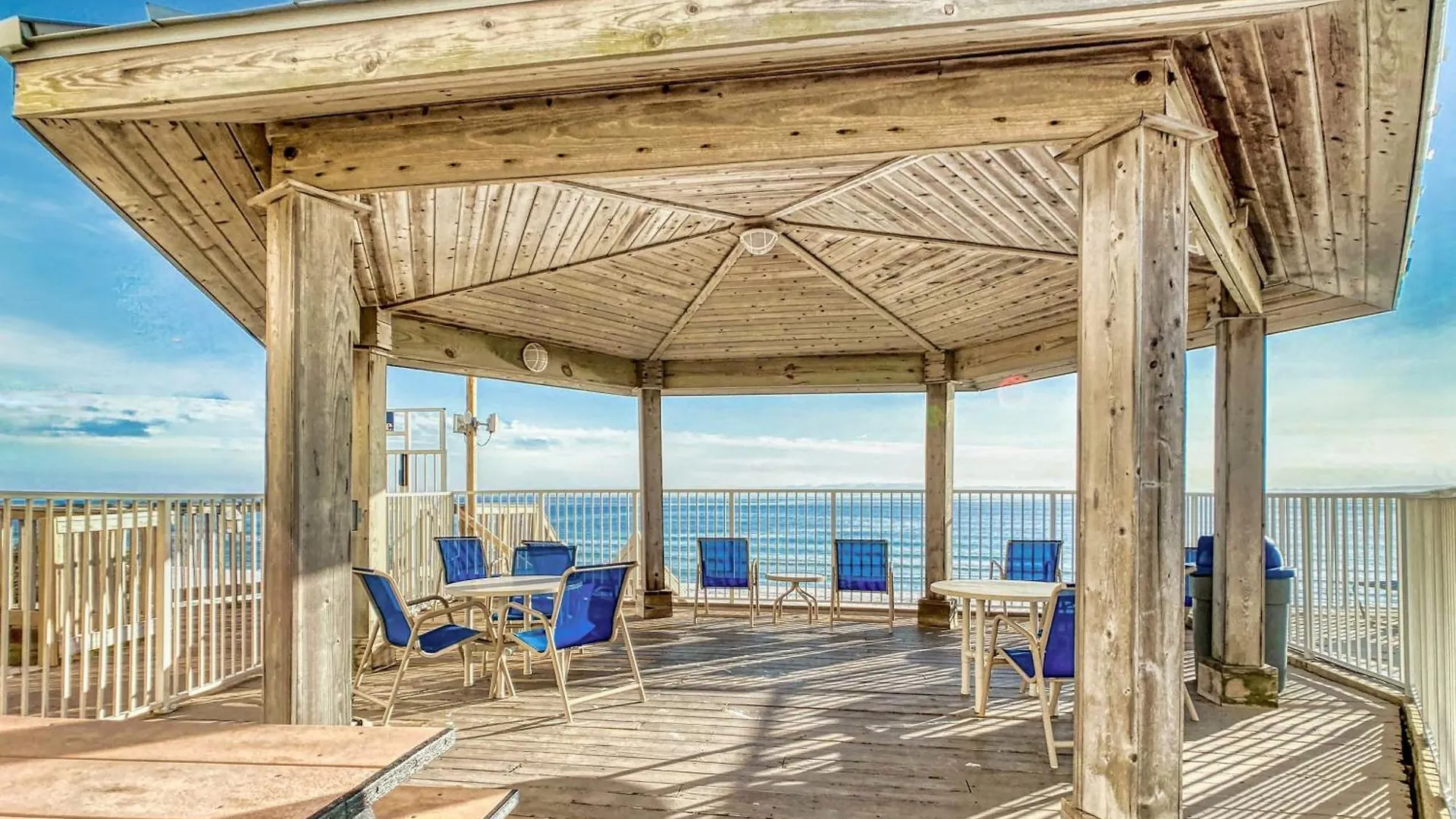 Apartment Beach House Condominiums C603 - Beachfront With Pool, Wifi, & Beach Service Destin