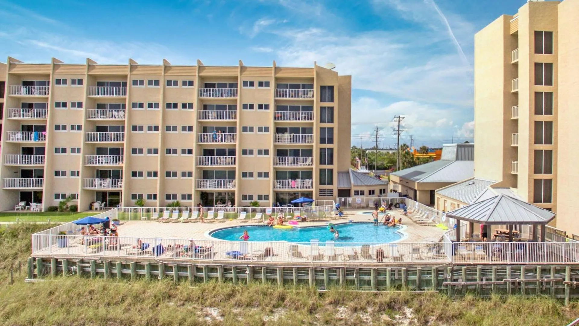 Beach House Condominiums C603 - Beachfront With Pool, Wifi, & Beach Service Destin United States