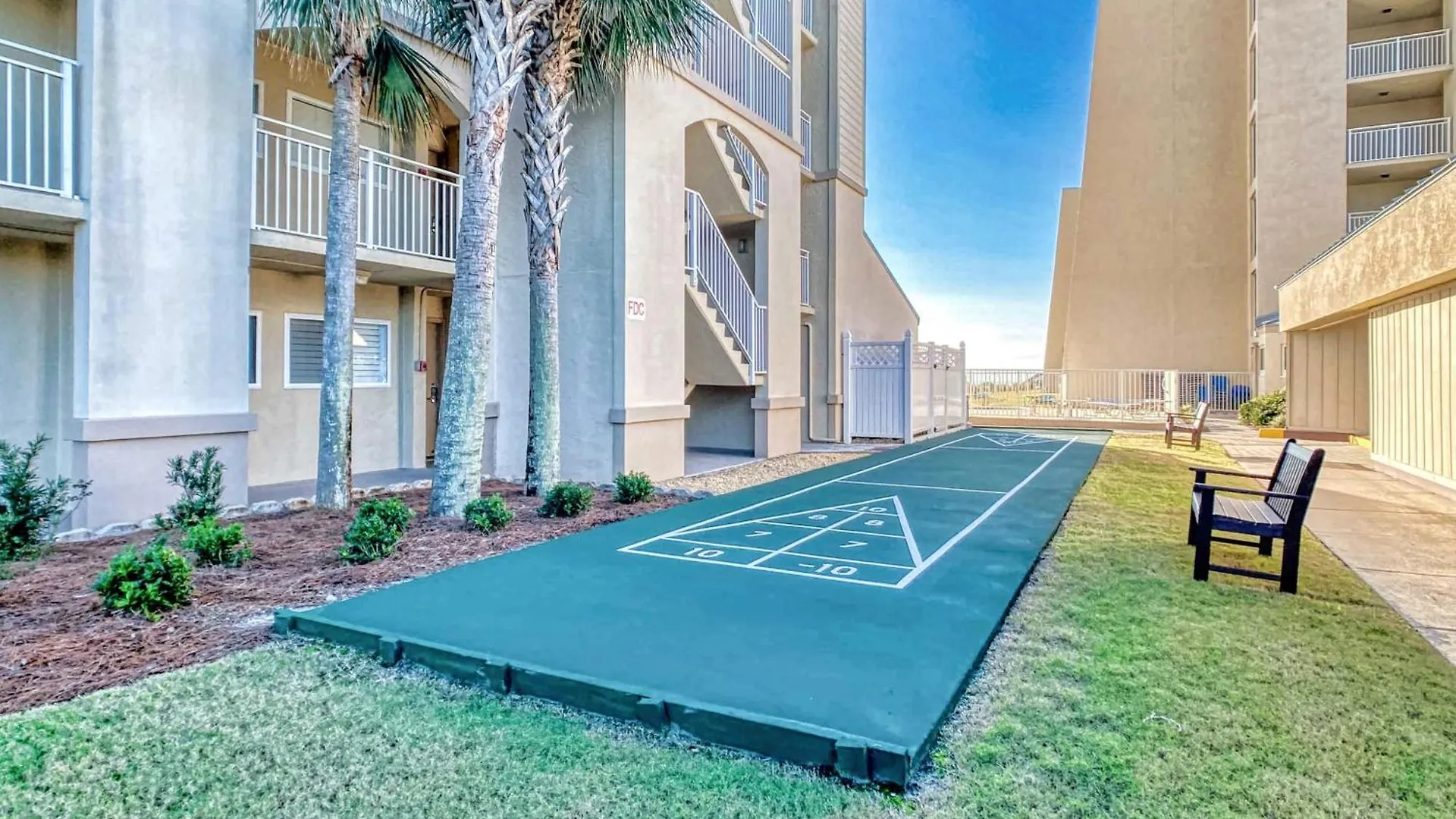 Apartment Beach House Condominiums C603 - Beachfront With Pool, Wifi, & Beach Service Destin United States